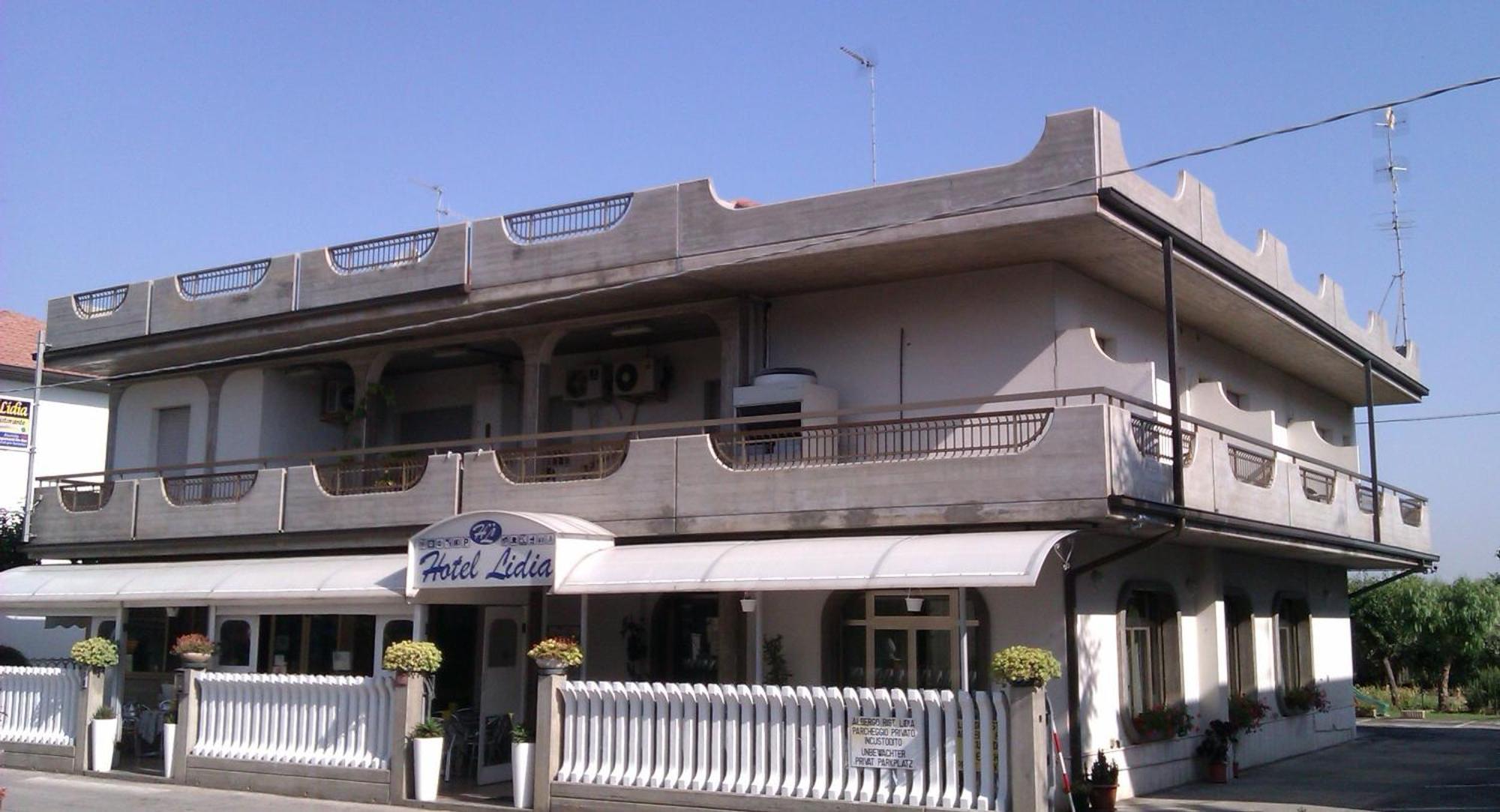 Hotel Lidia Alba Adriatica Ngoại thất bức ảnh